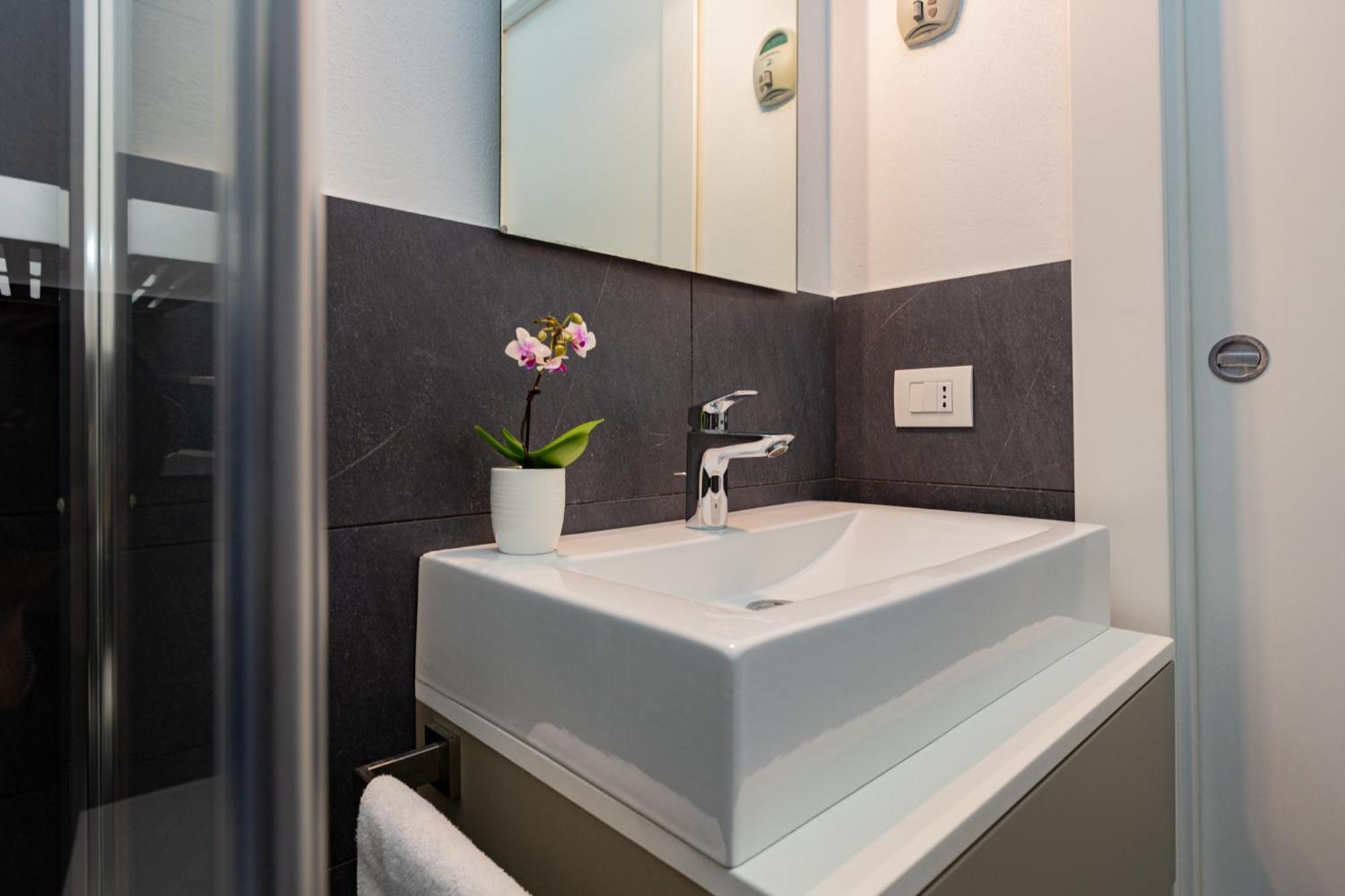 Premuda20 Milan Elegant Apartment מראה חיצוני תמונה